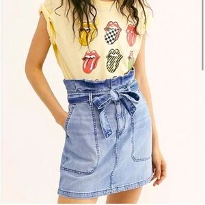 Free People Splendor in the Grass Paper bag waist mini denim skirt size 0